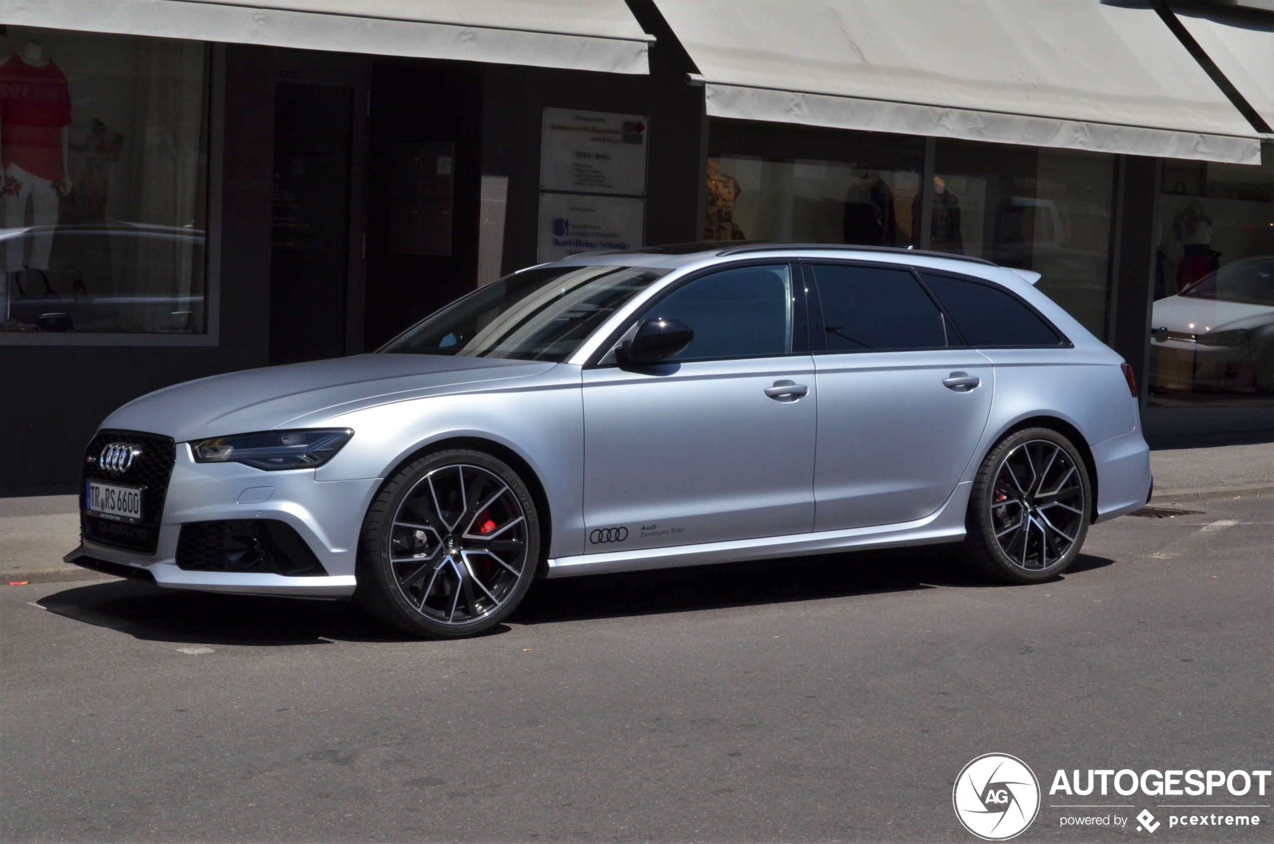 Audi RS6 Avant C7 2015