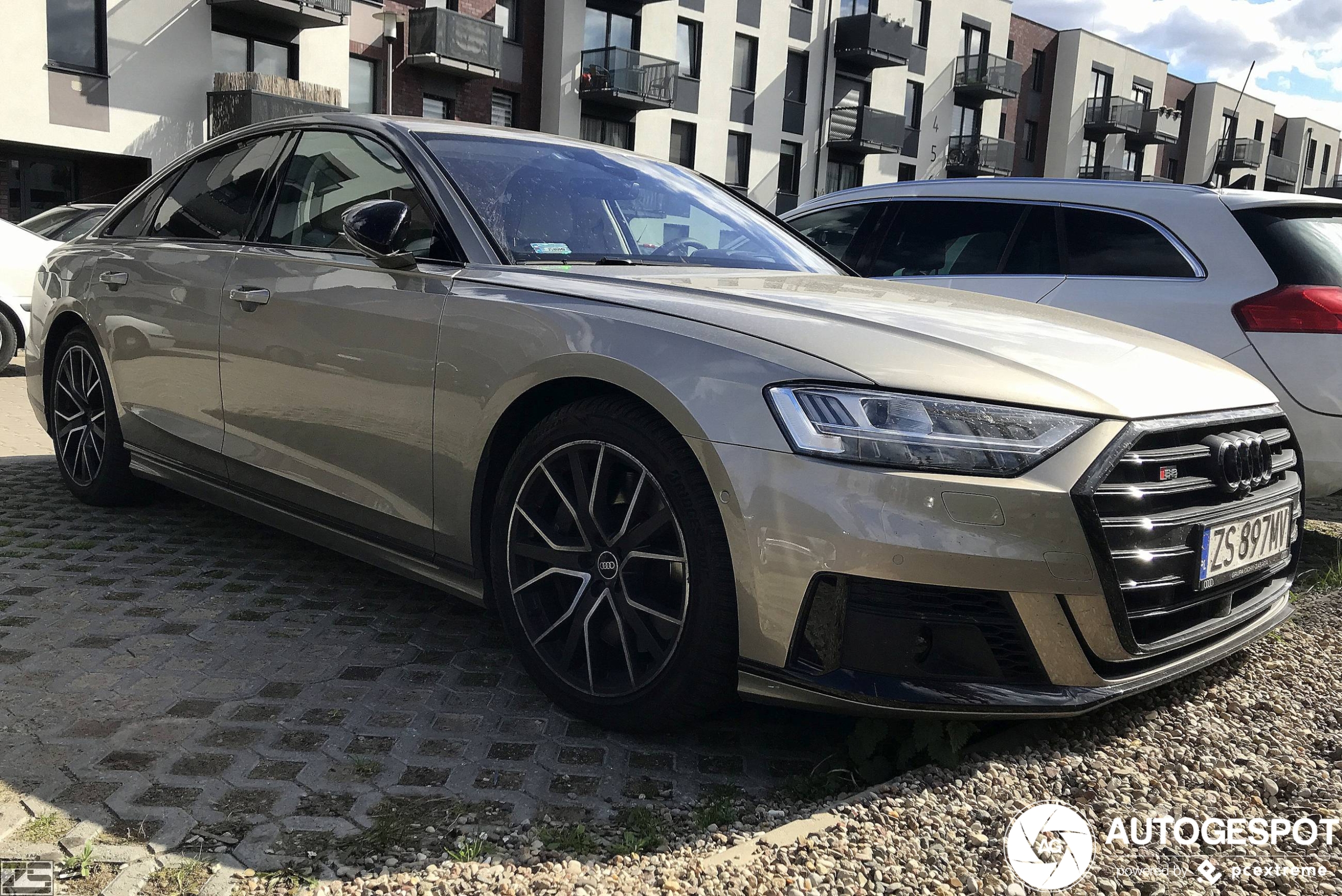 Audi S8 D5