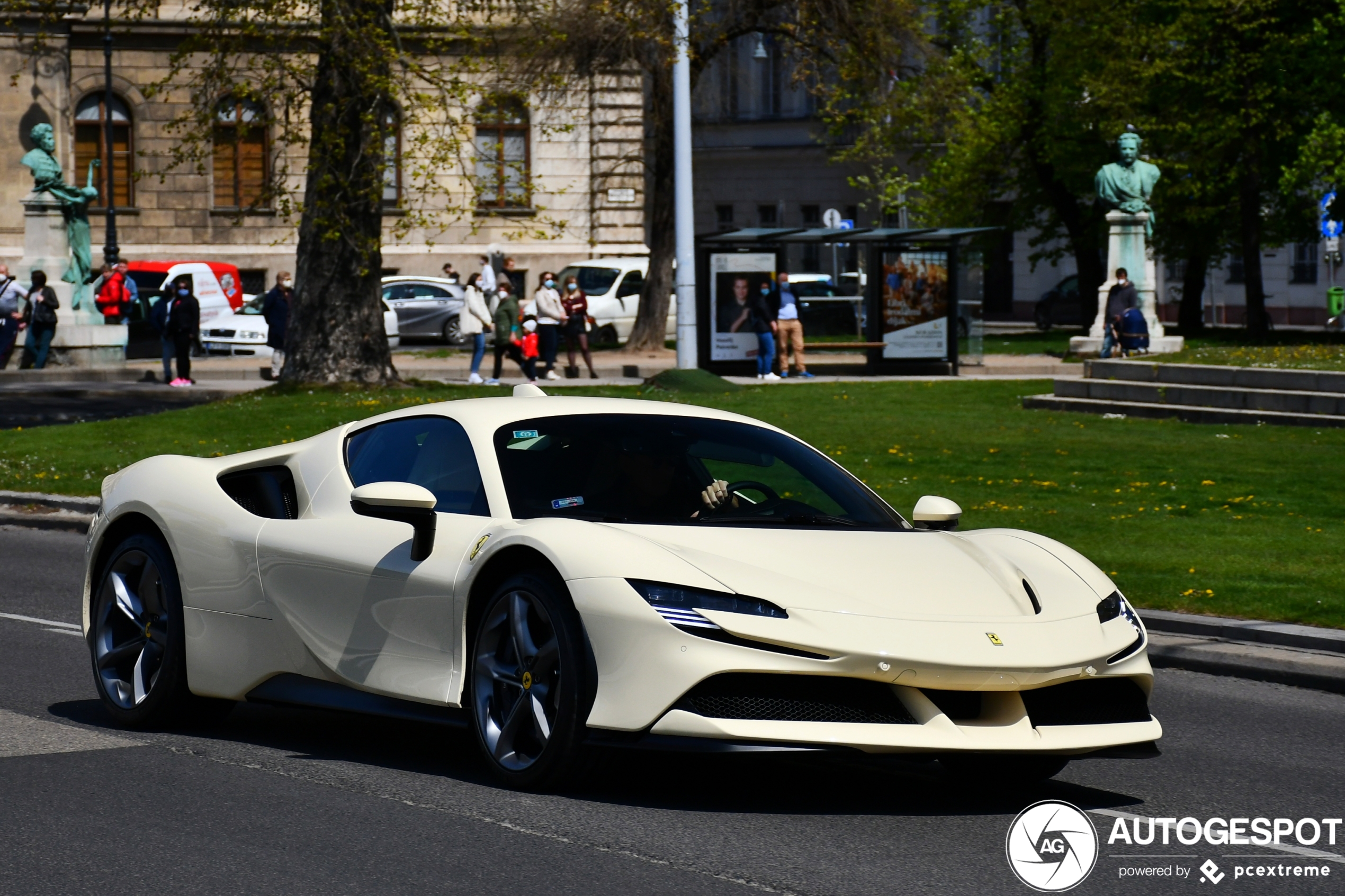 Ferrari SF90 Stradale