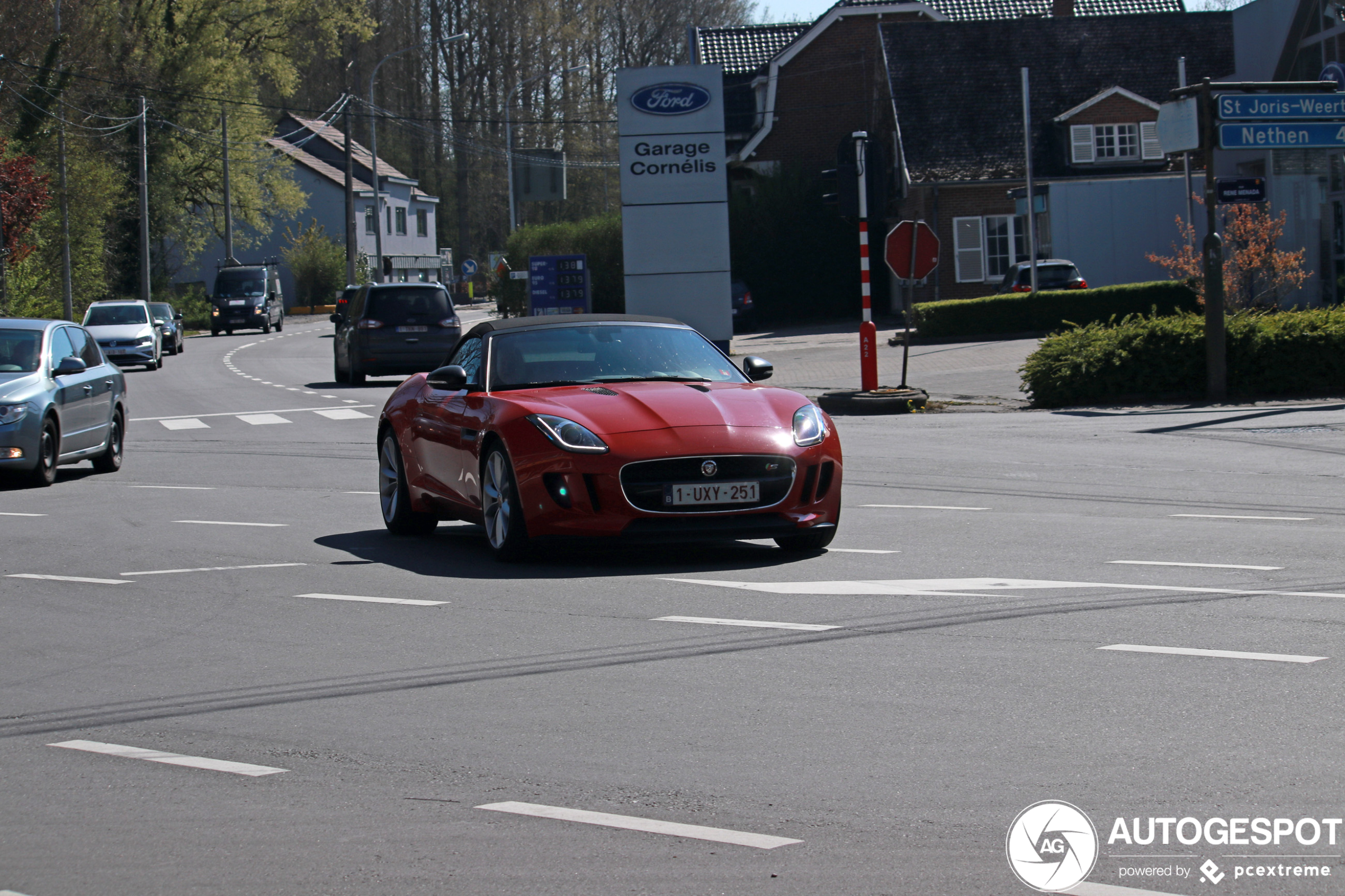 Jaguar F-TYPE S Convertible