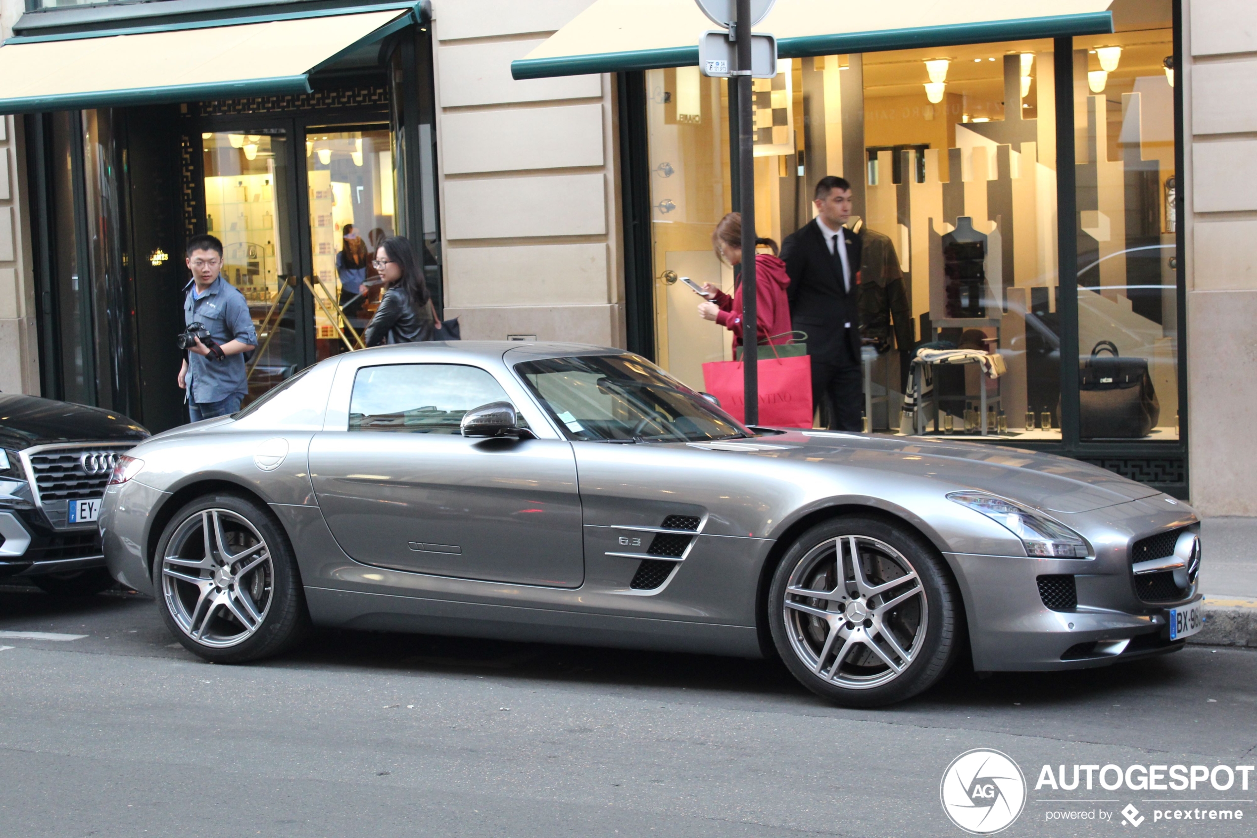 Mercedes-Benz SLS AMG