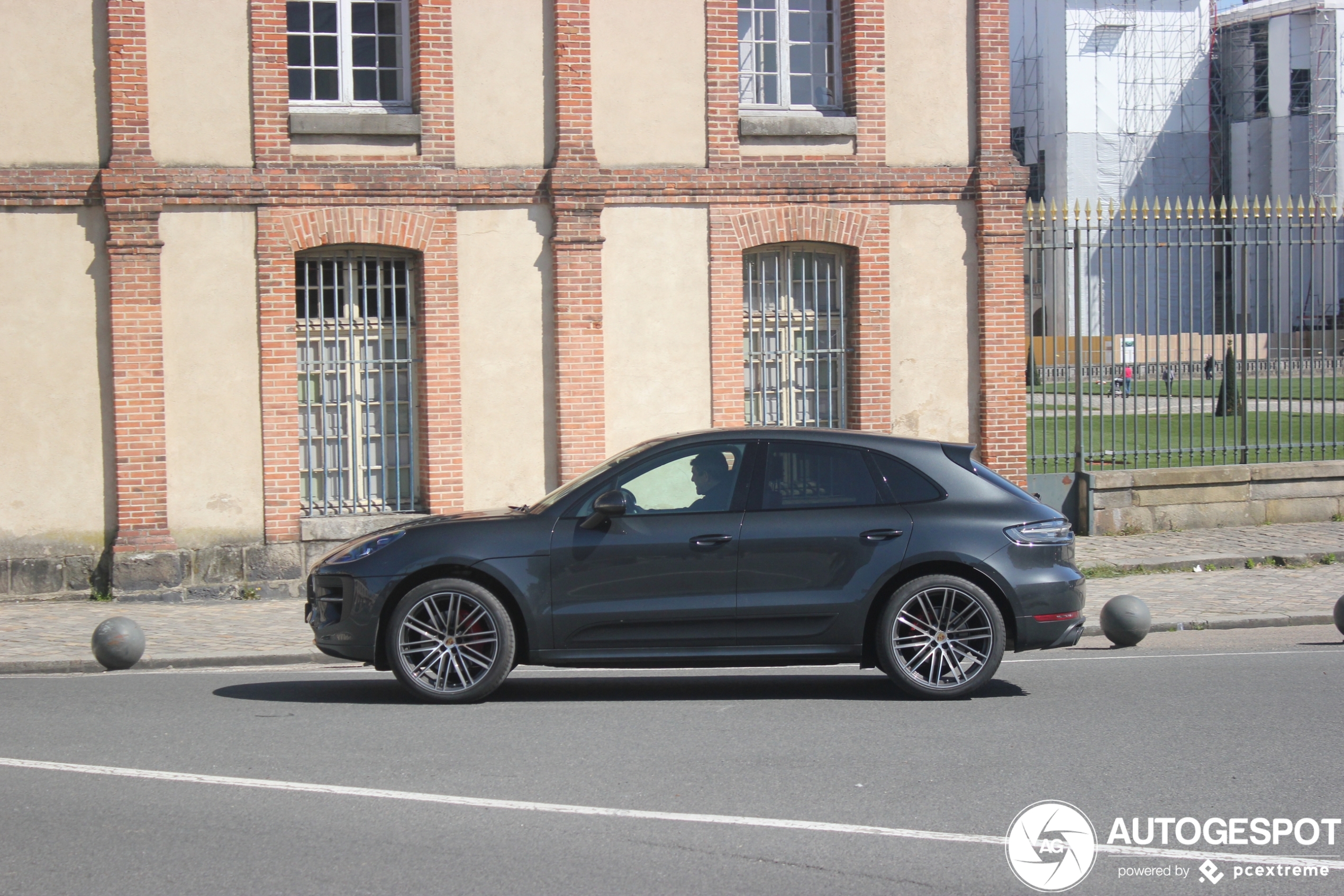 Porsche 95B Macan GTS MkII