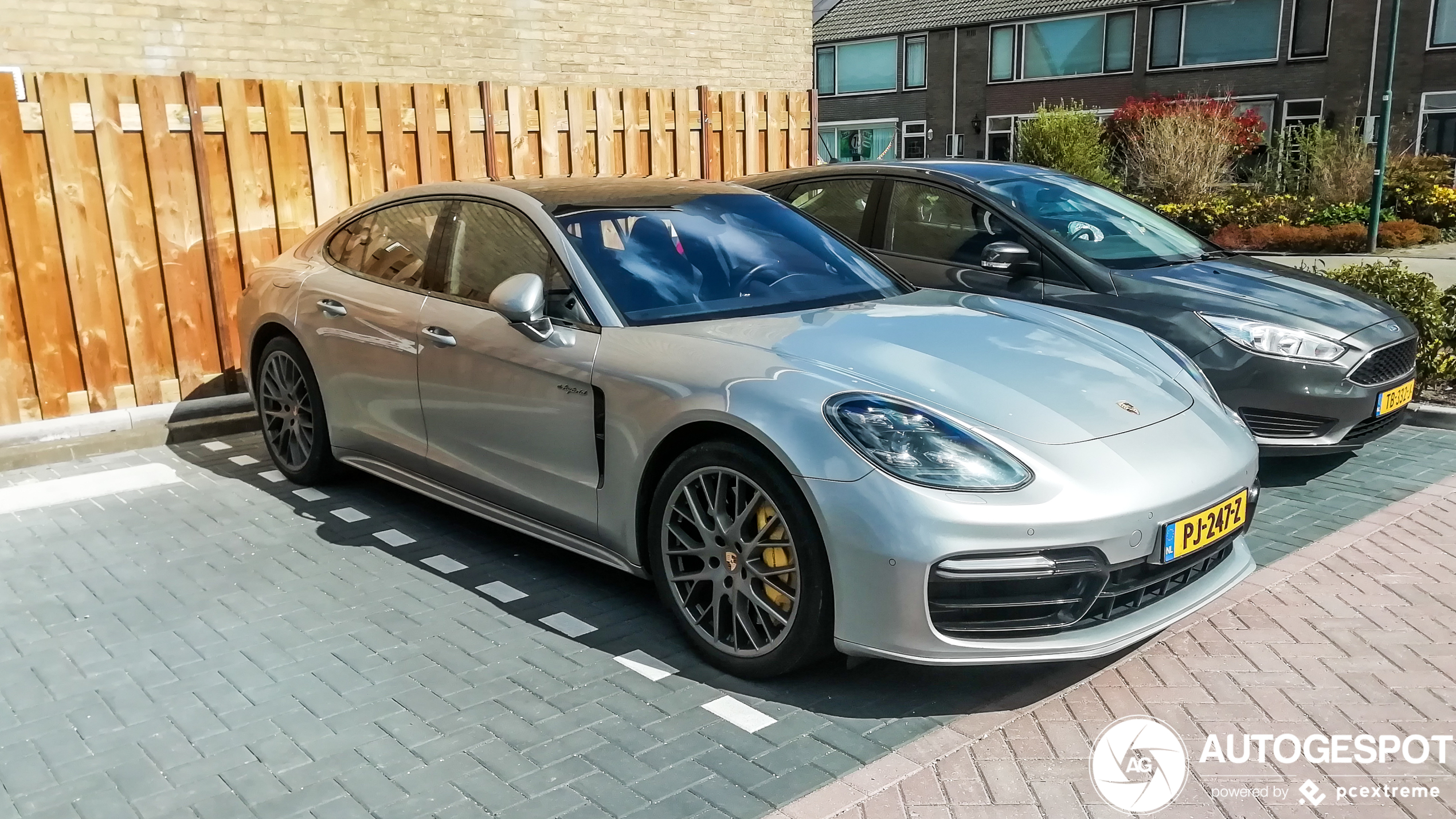 Porsche 971 Panamera Turbo S E-Hybrid