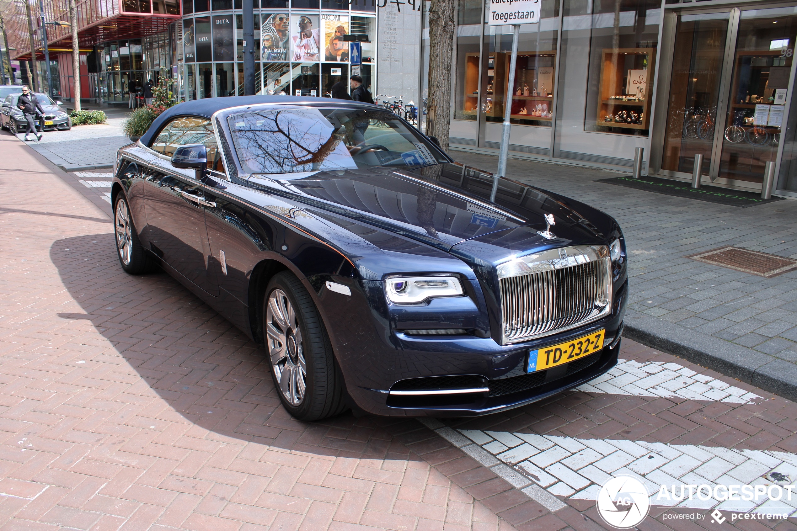 Rolls-Royce Dawn