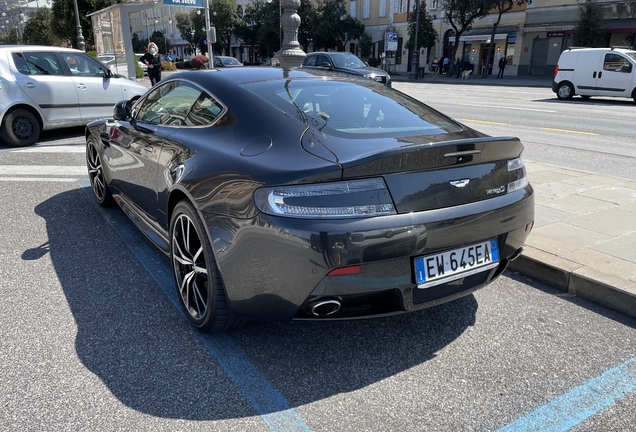 Aston Martin V8 Vantage S