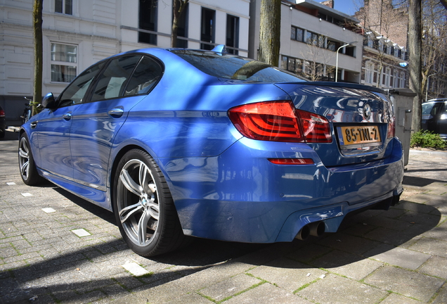 BMW M5 F10 2011