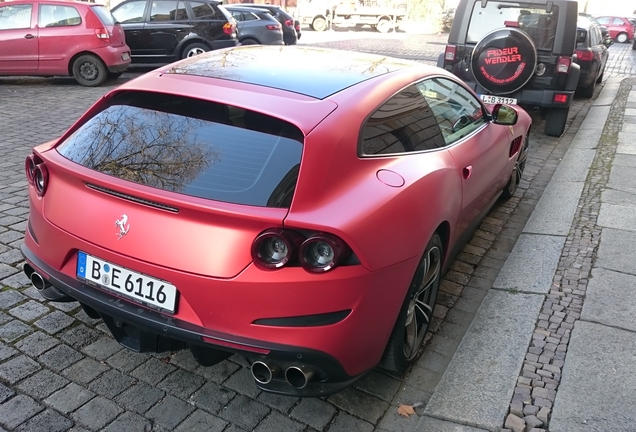 Ferrari GTC4Lusso