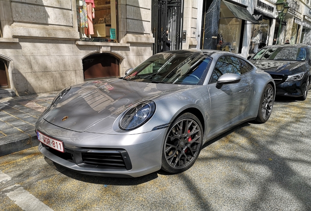 Porsche 992 Carrera 4S