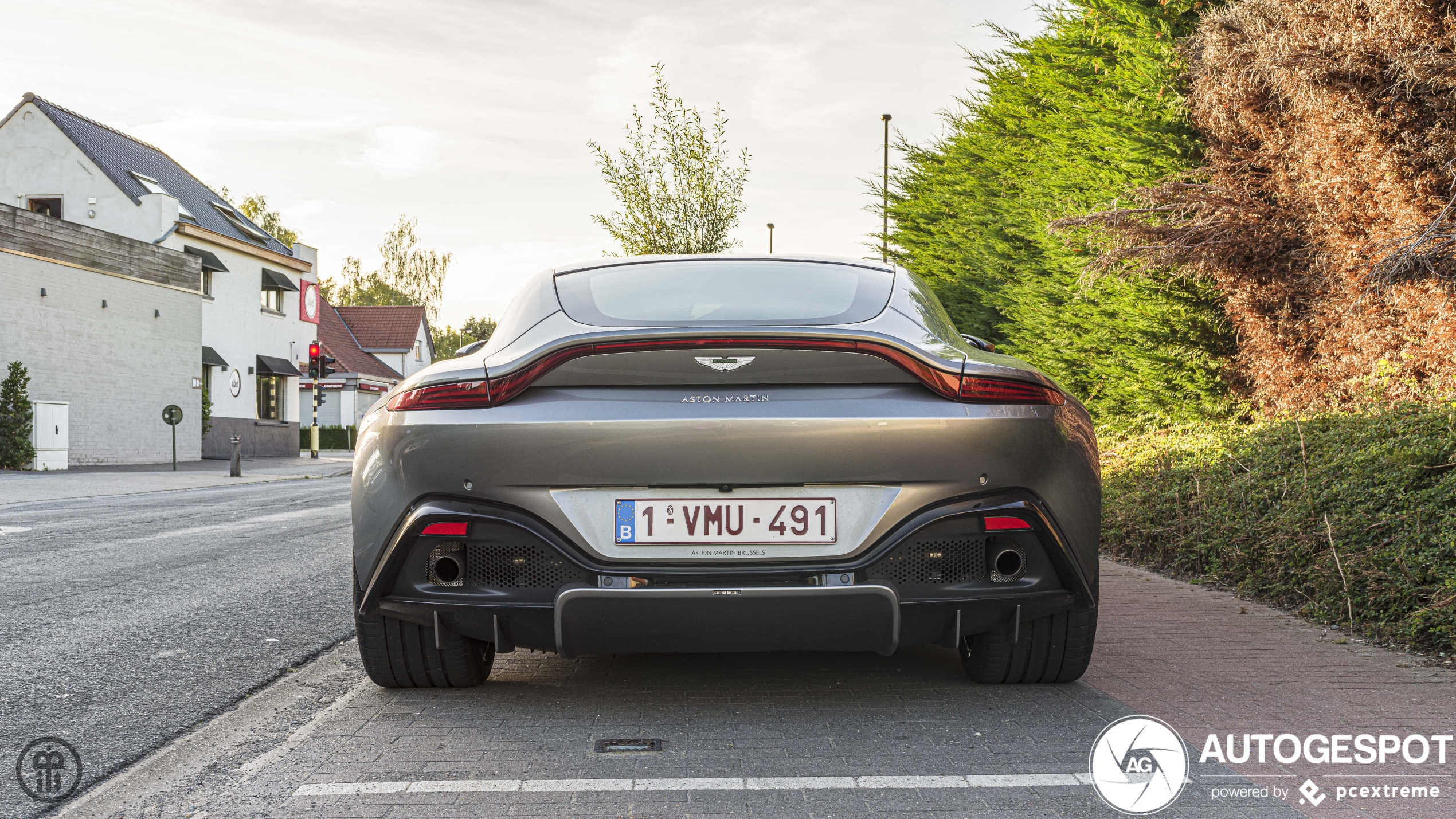 Aston Martin V8 Vantage 2018