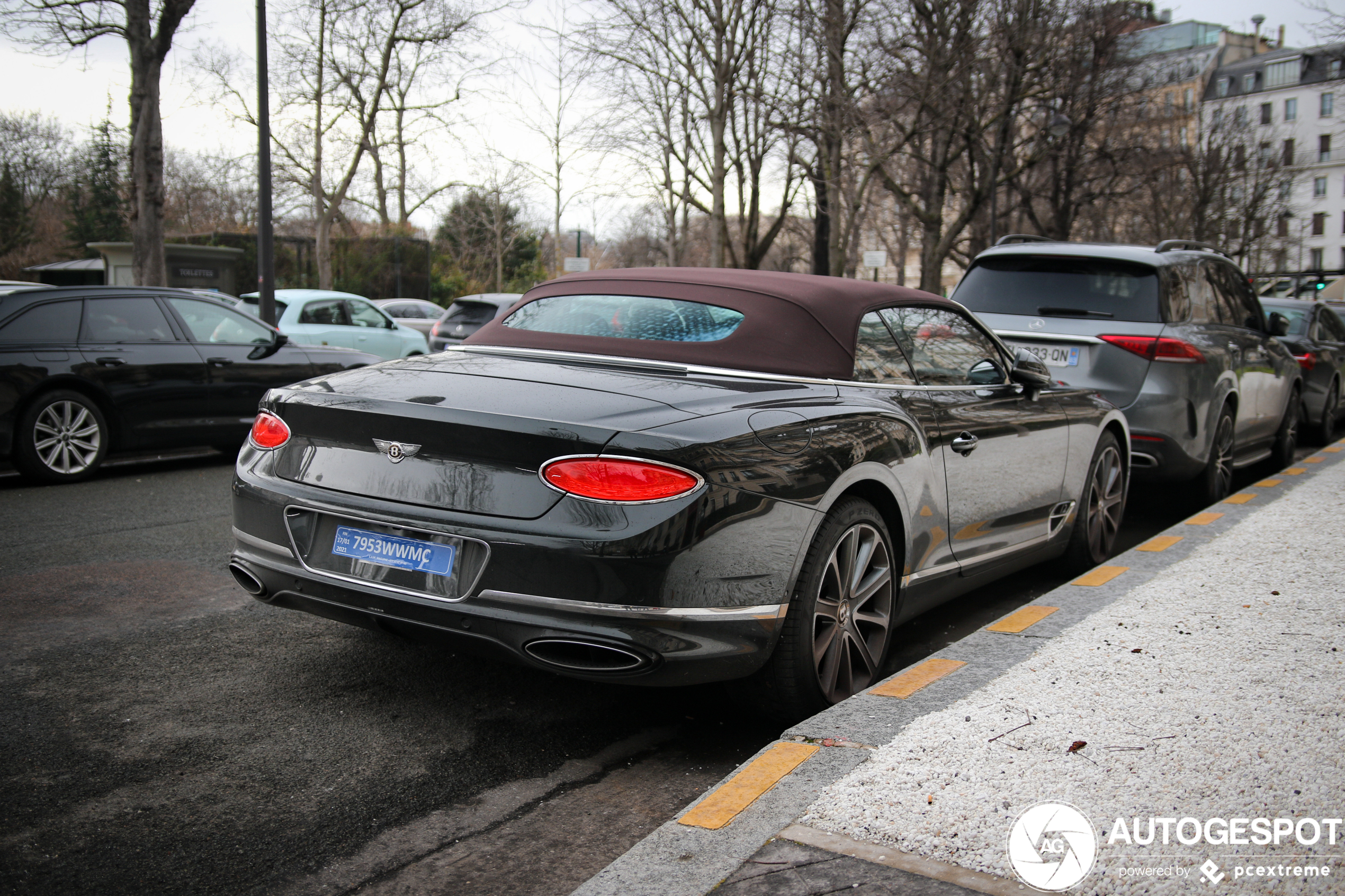 Bentley Continental GTC 2019