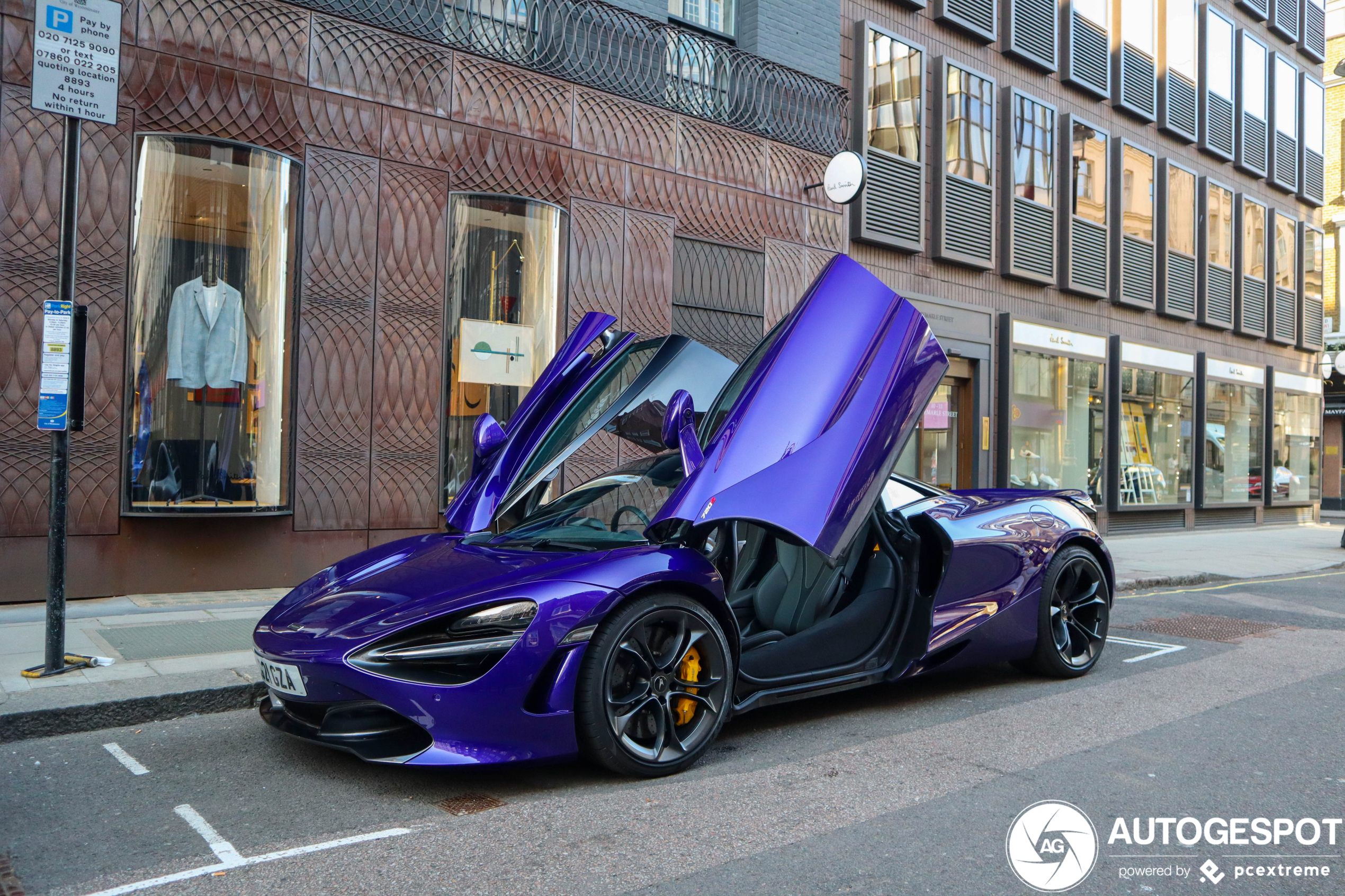 McLaren 720S