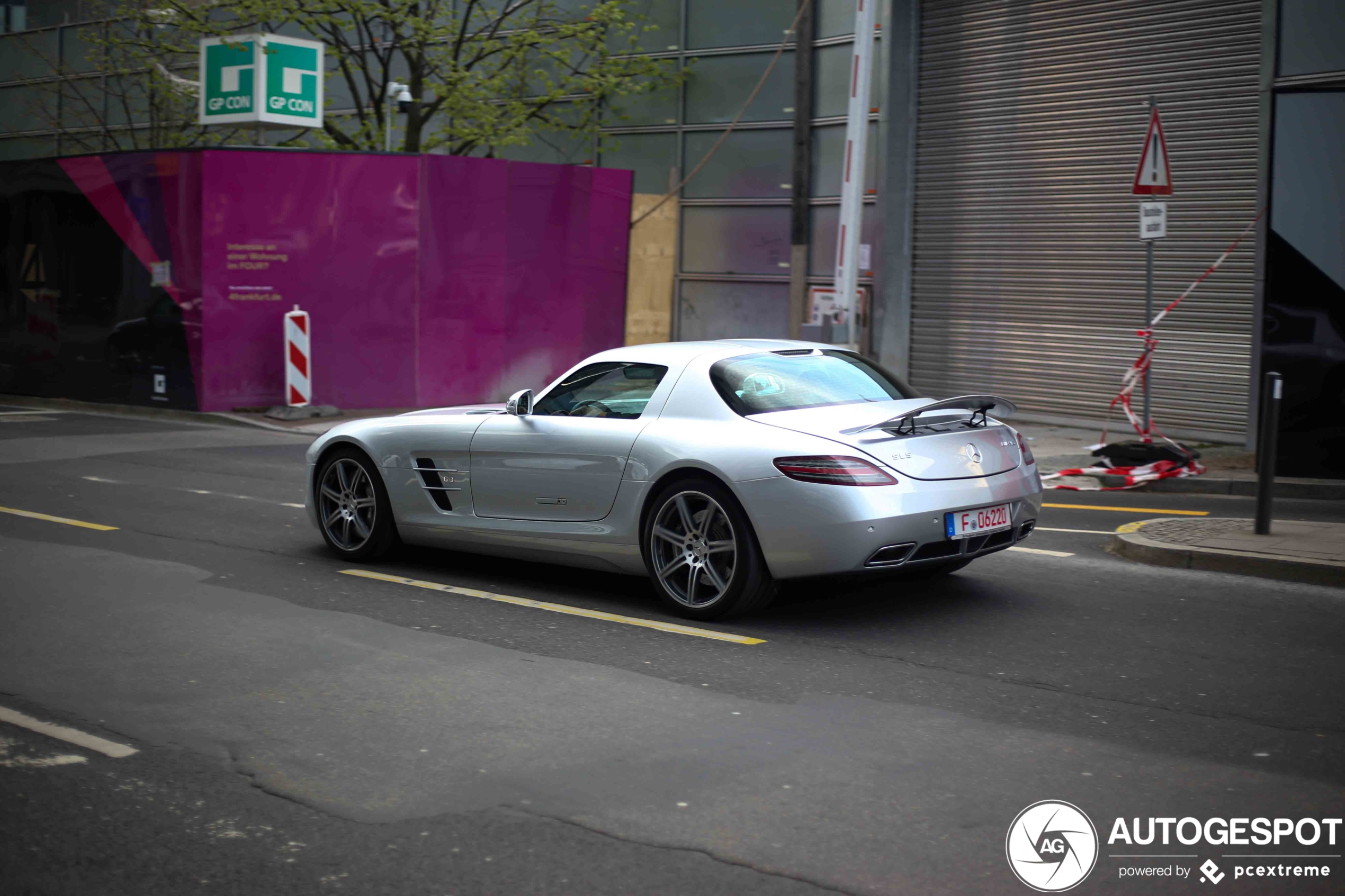 Mercedes-Benz SLS AMG