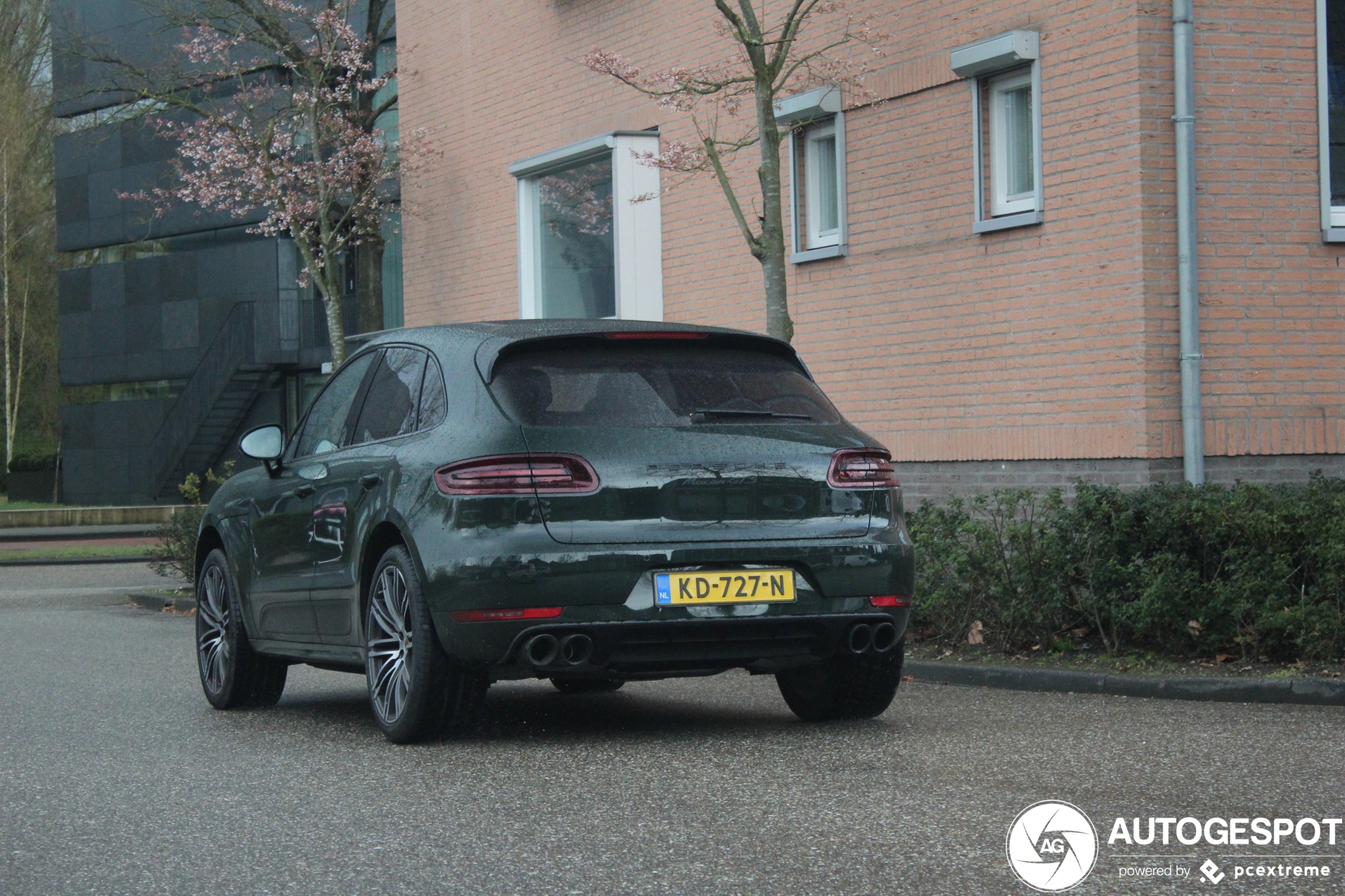 Porsche 95B Macan GTS