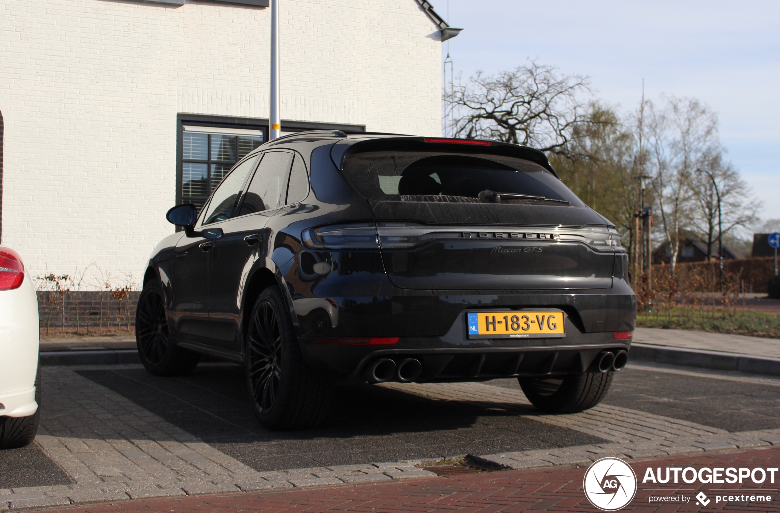 Porsche 95B Macan GTS MkII