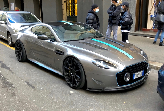 Aston Martin V8 Vantage S