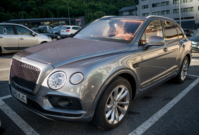 Bentley Bentayga V8