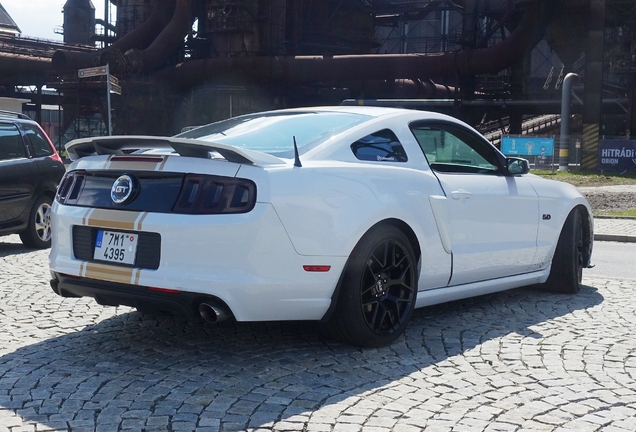 Ford Mustang GT 2013