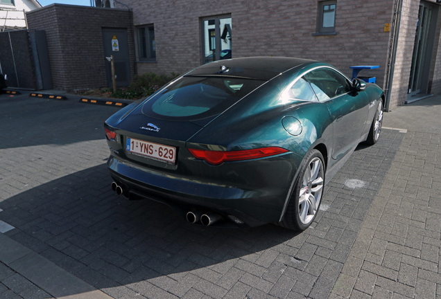 Jaguar F-TYPE R Coupé