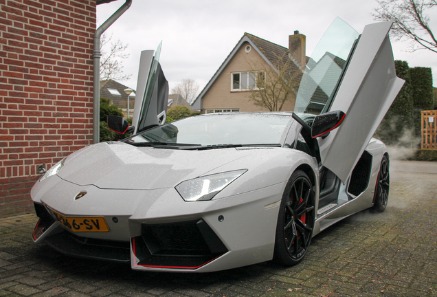 Lamborghini Aventador LP700-4