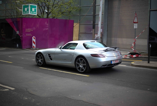 Mercedes-Benz SLS AMG