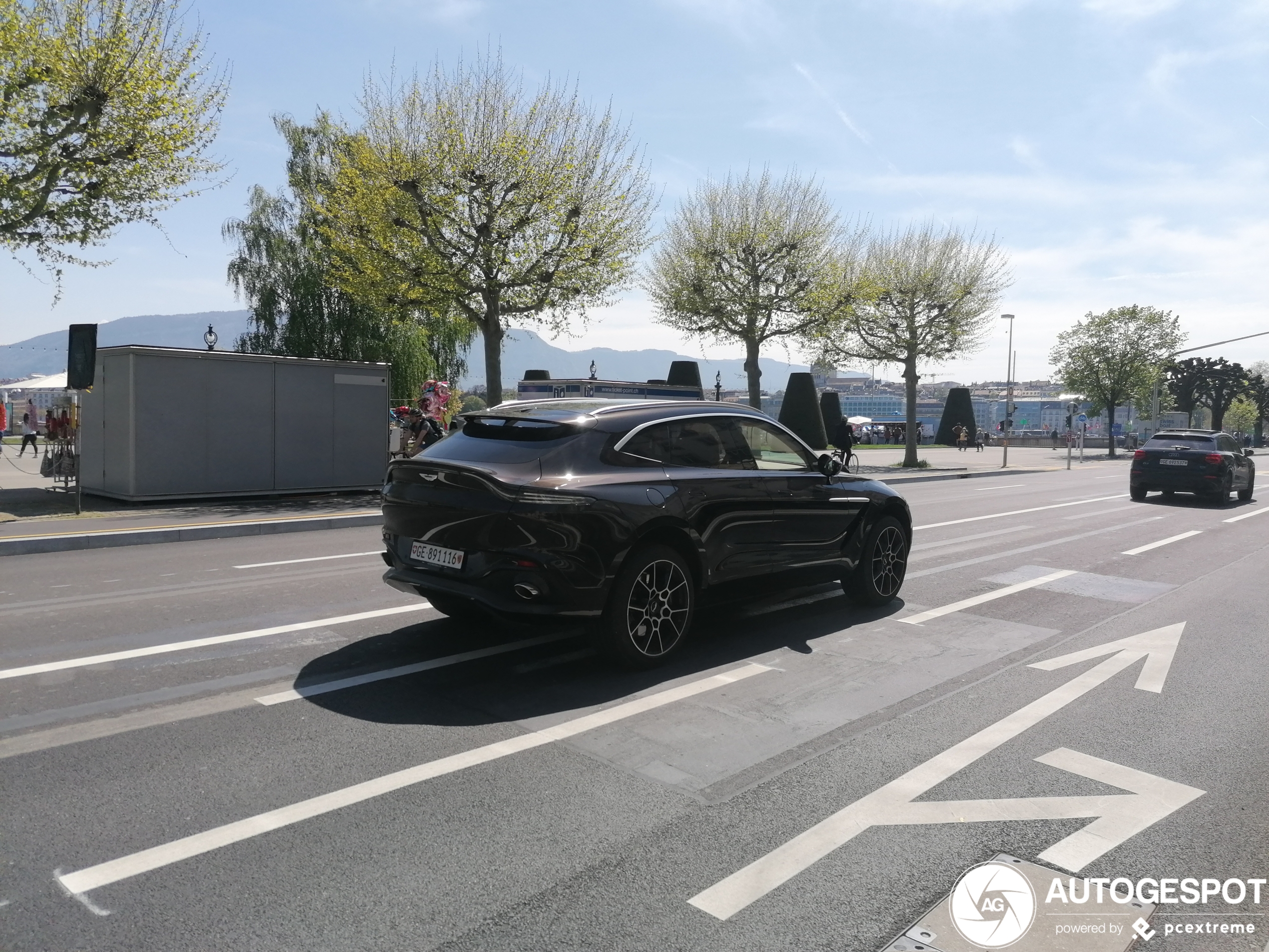 Aston Martin DBX