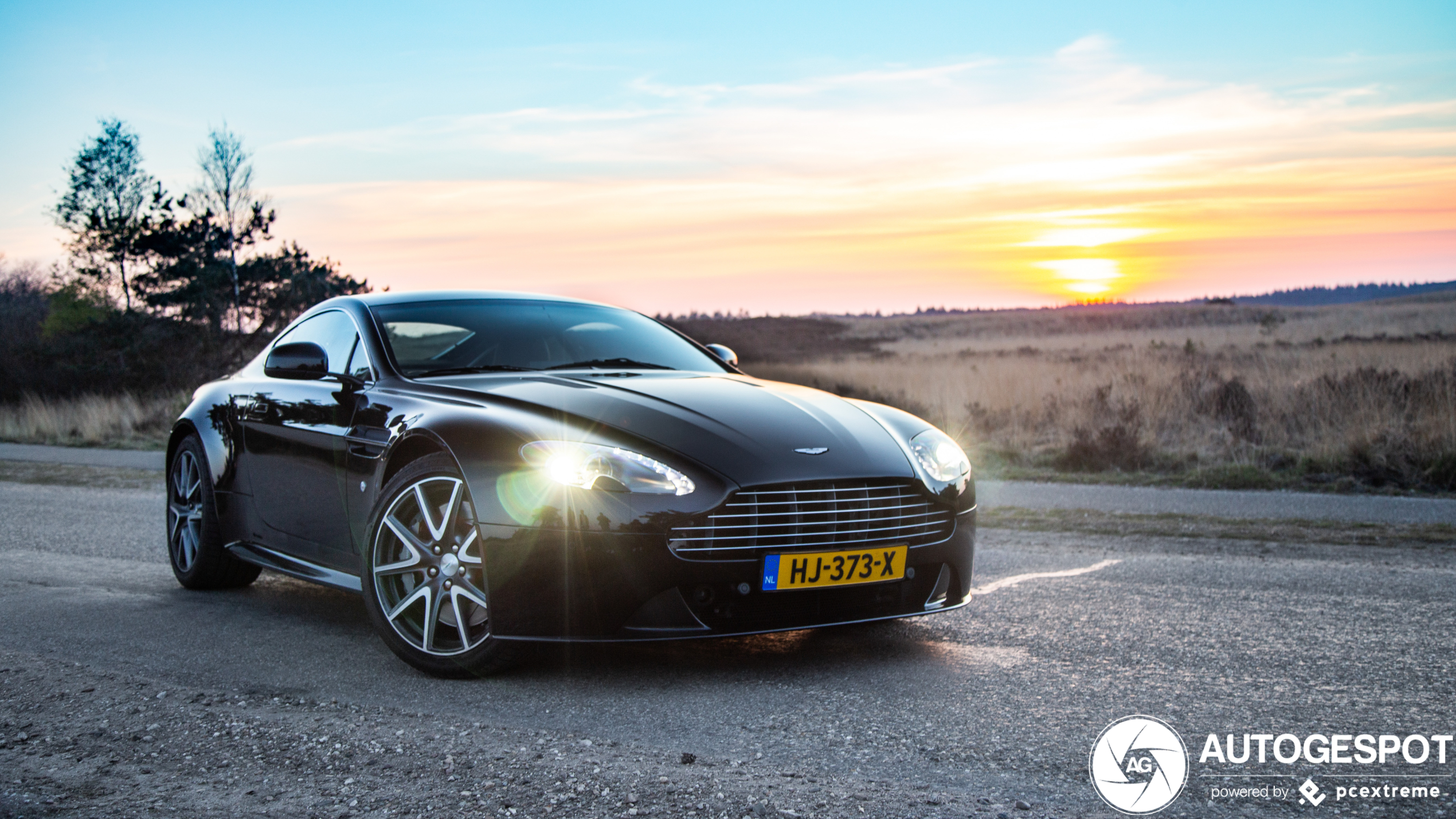 Aston Martin V8 Vantage S