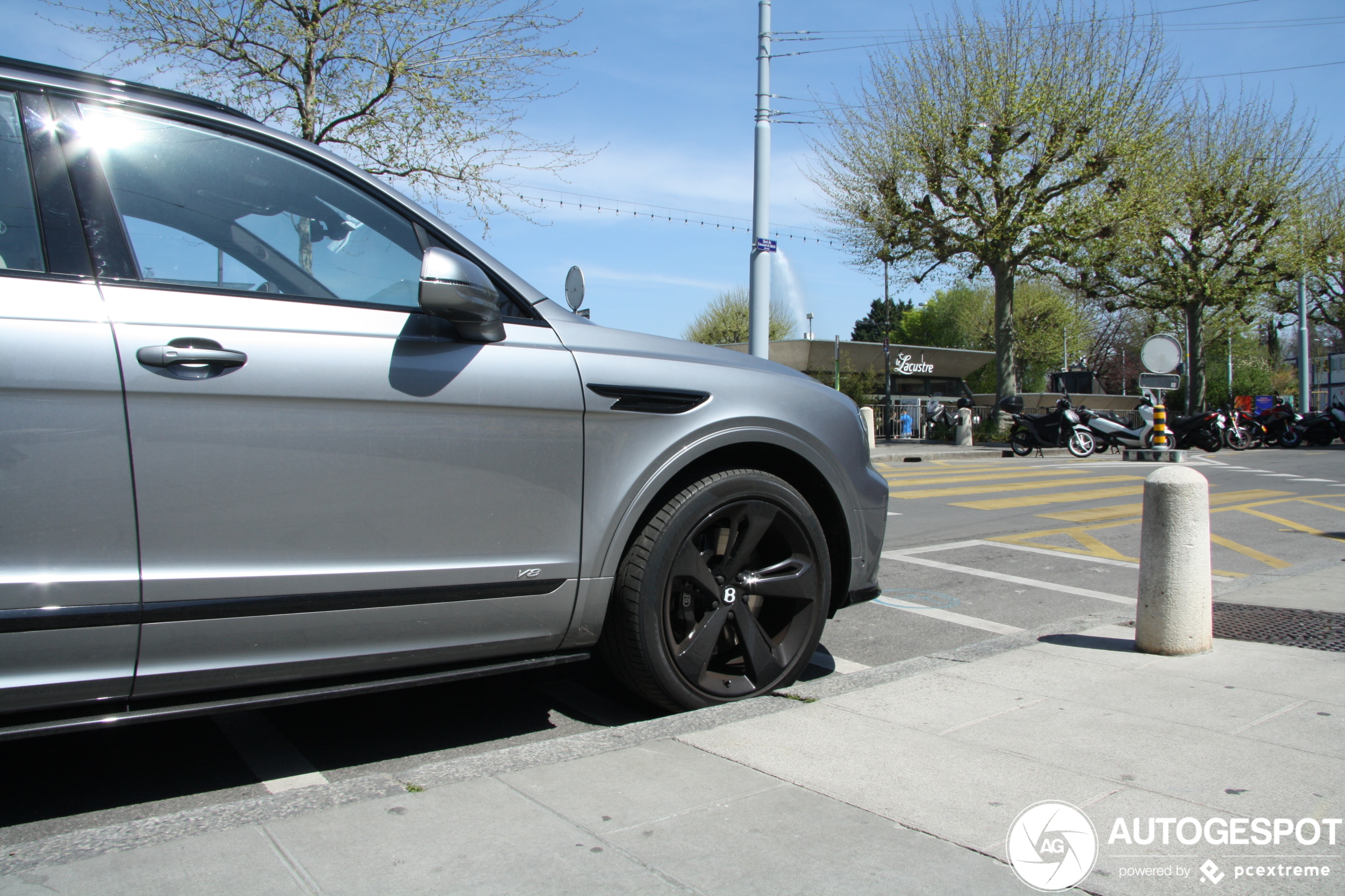 Bentley Bentayga V8 2021