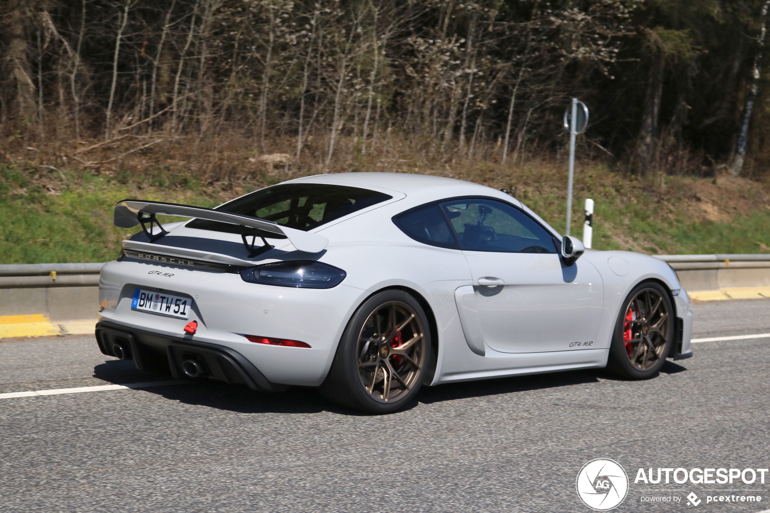 Porsche 718 Cayman GT4