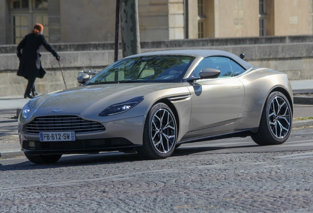 Aston Martin DB11 V8 Volante