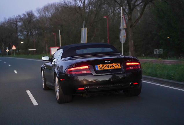 Aston Martin DB9 Volante