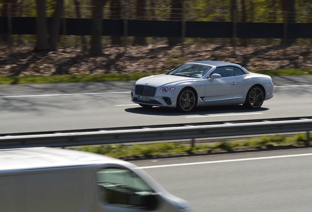 Bentley Continental GTC V8 2020