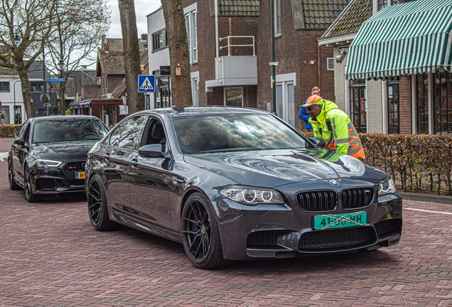 BMW M5 F10 2011