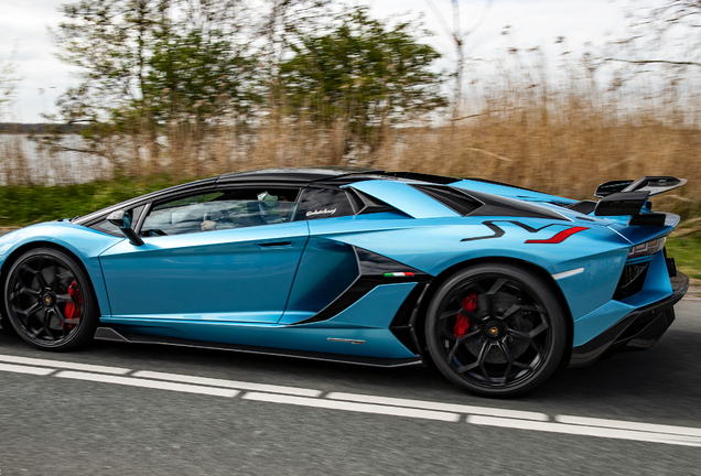 Lamborghini Aventador LP770-4 SVJ Roadster