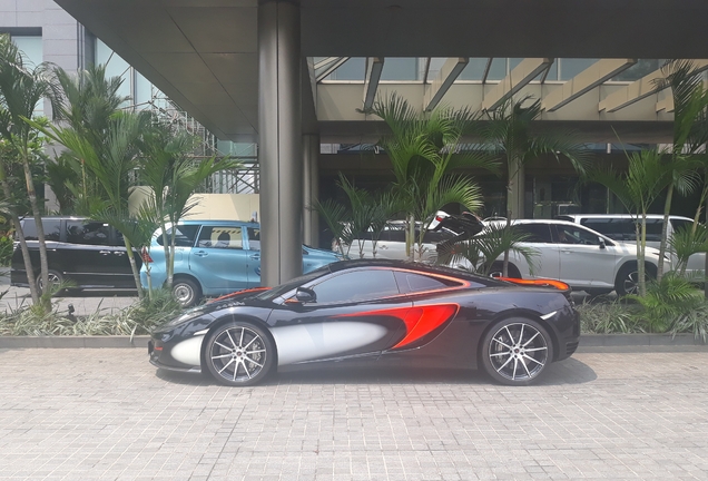 McLaren 12C Singapore Edition