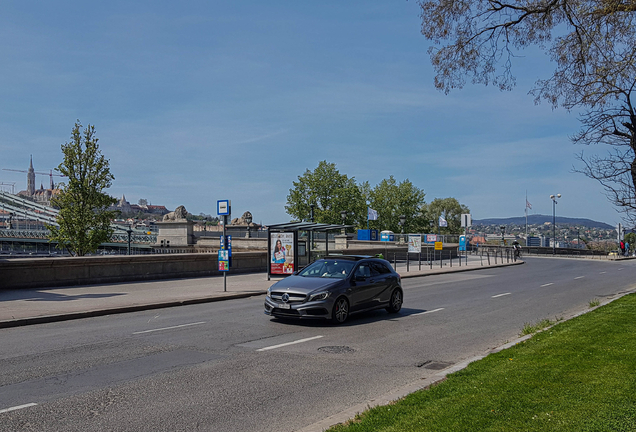 Mercedes-Benz A 45 AMG