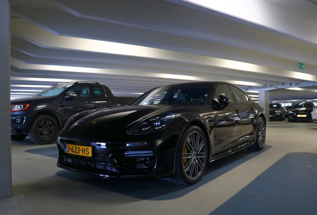 Porsche 971 Panamera Turbo S E-Hybrid