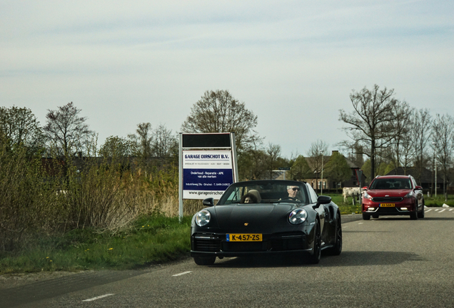 Porsche 992 Turbo Cabriolet