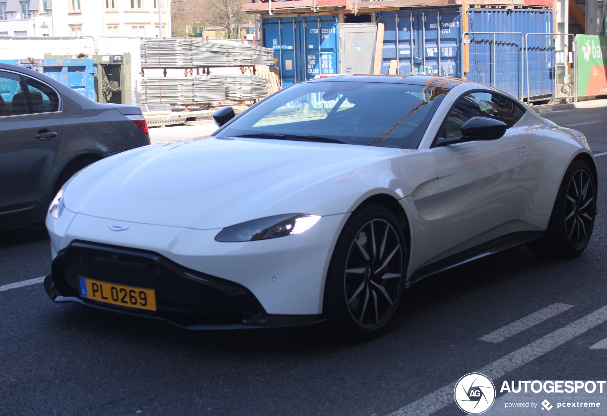 Aston Martin V8 Vantage 2018