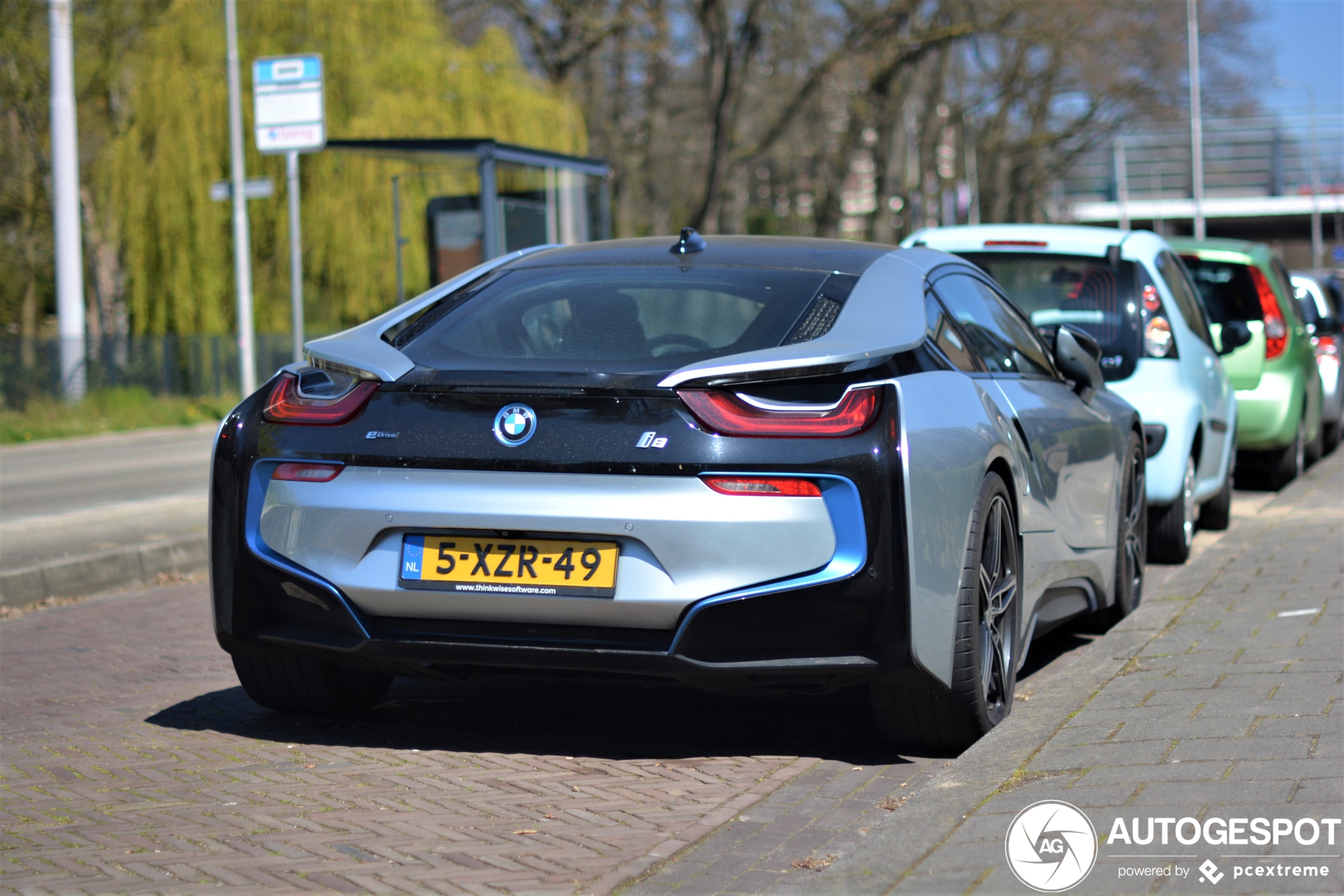 BMW i8