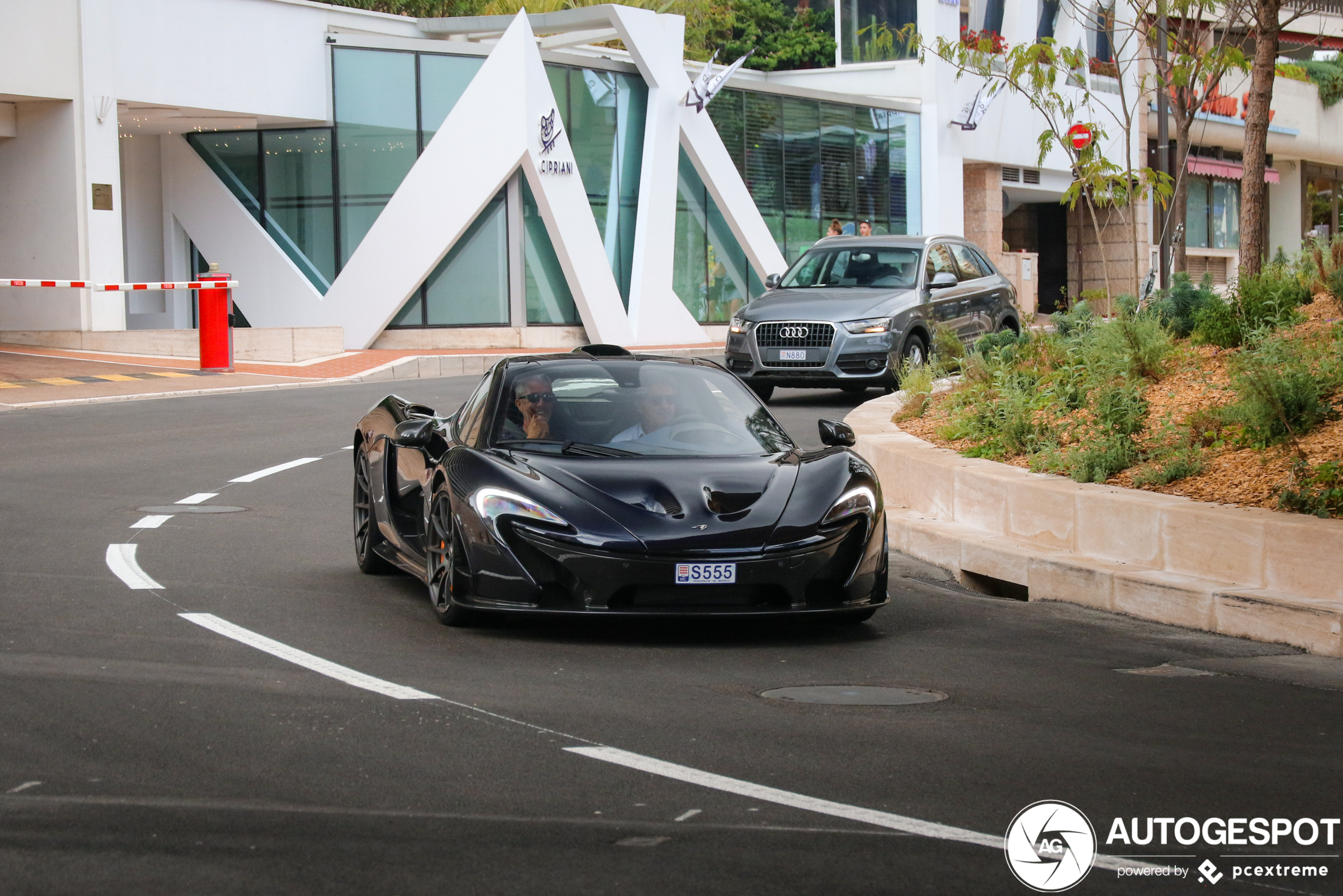 McLaren P1