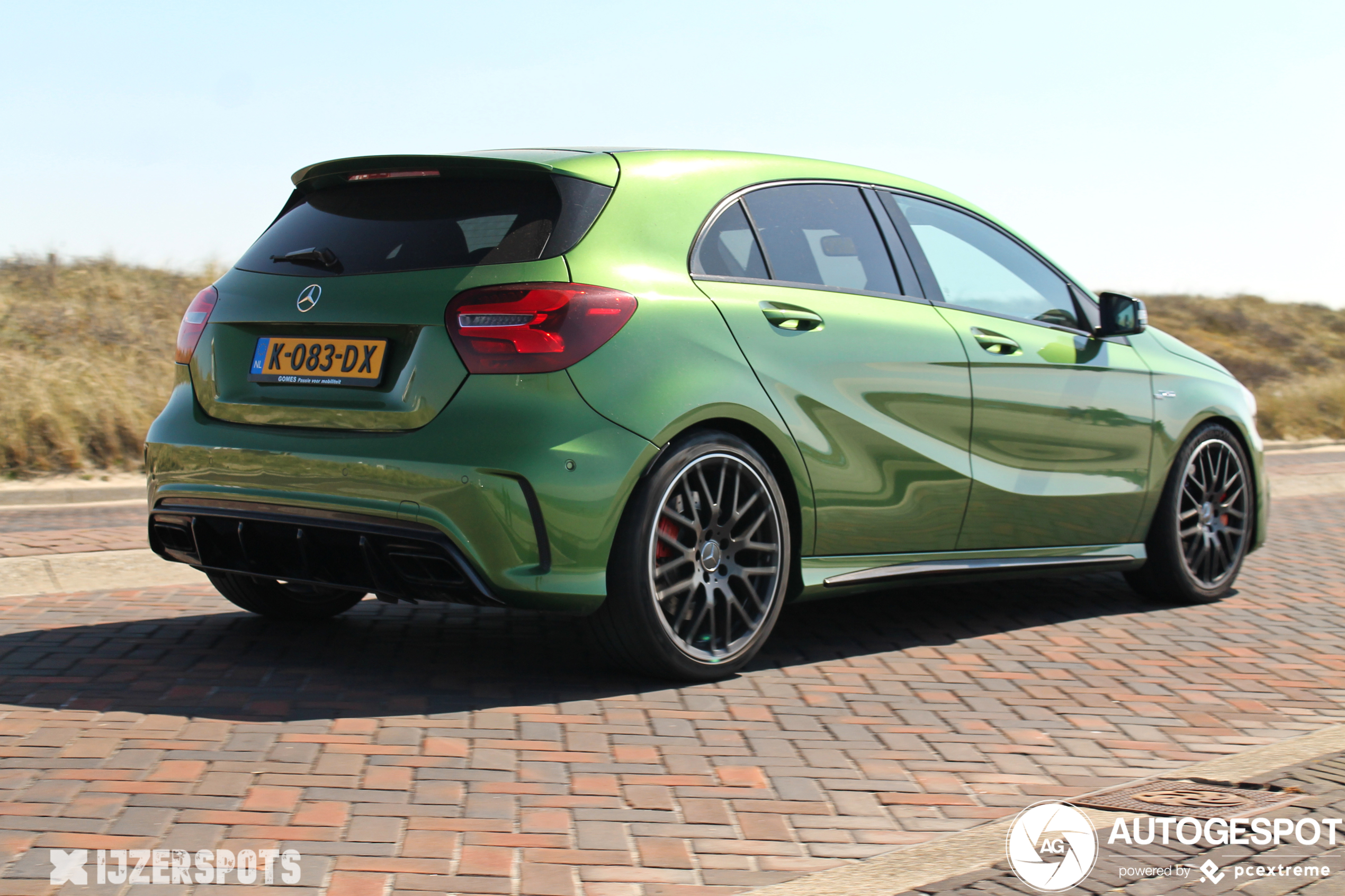 Mercedes-AMG A 45 W176 2015