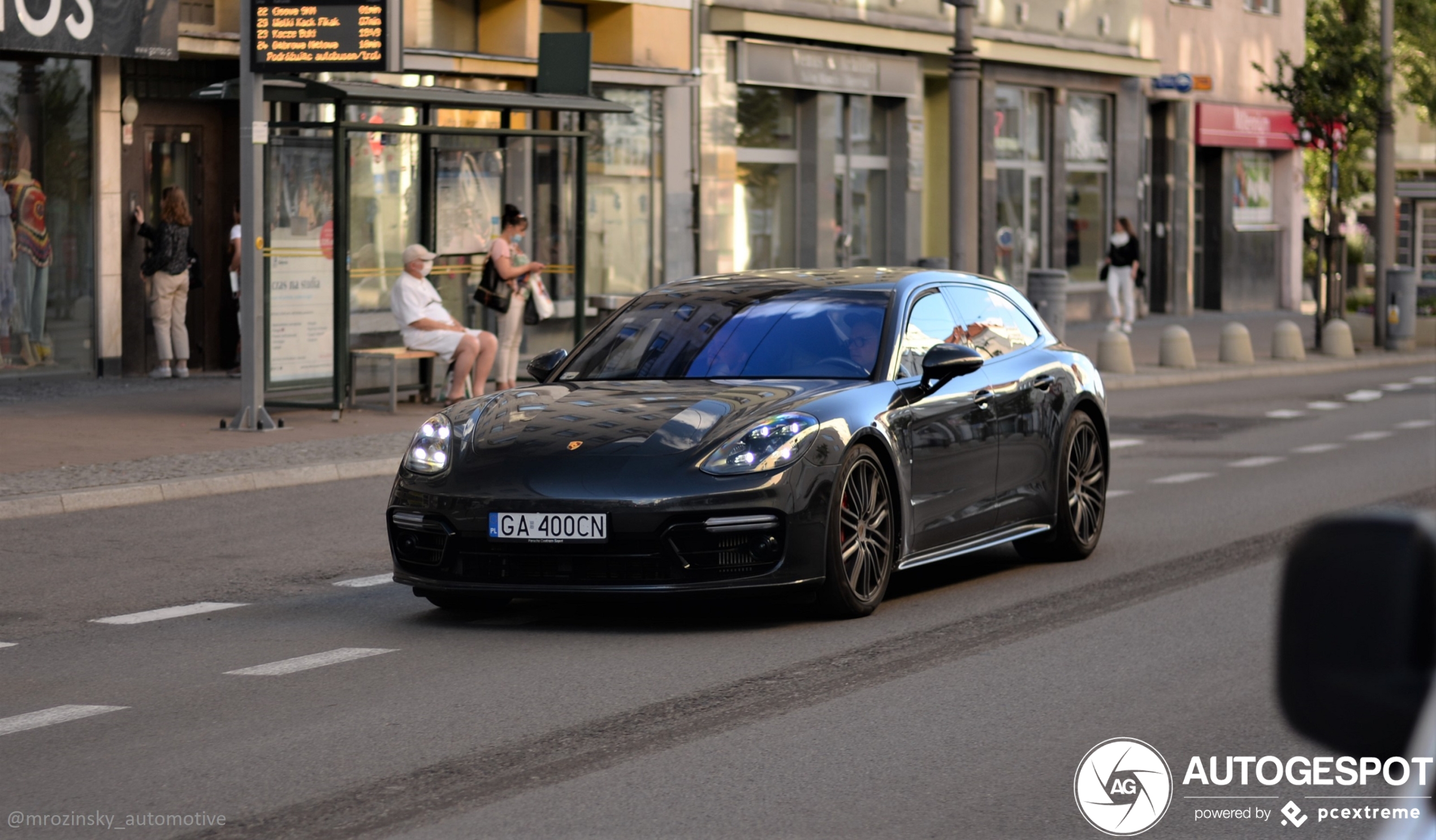 Porsche 971 Panamera Turbo Sport Turismo