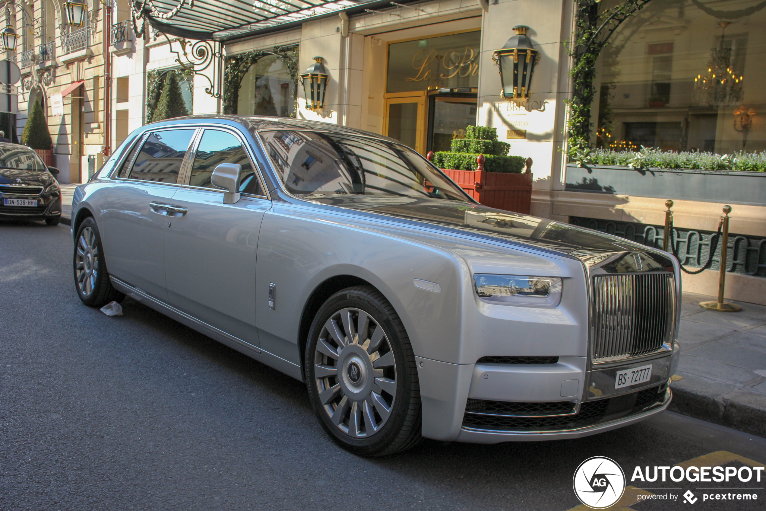 Rolls-Royce Phantom VIII EWB