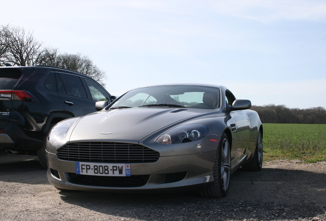 Aston Martin DB9