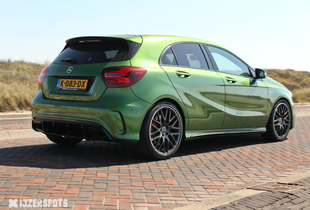 Mercedes-AMG A 45 W176 2015