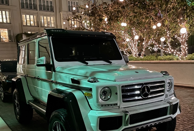 Mercedes-Benz G 550 4X4²