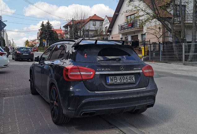 Mercedes-Benz GLA 45 AMG X156