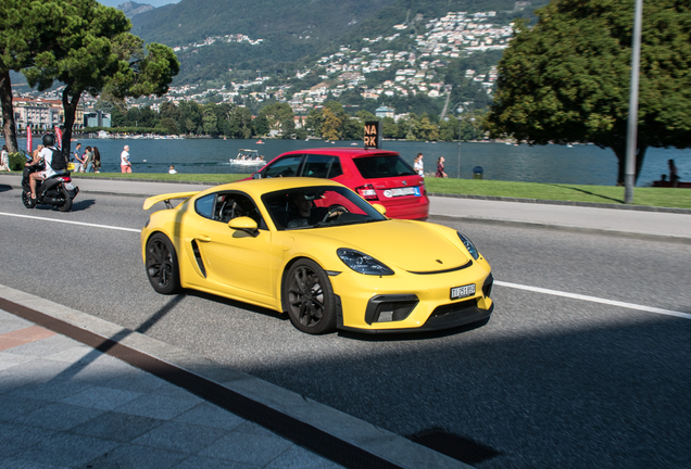 Porsche 718 Cayman GT4