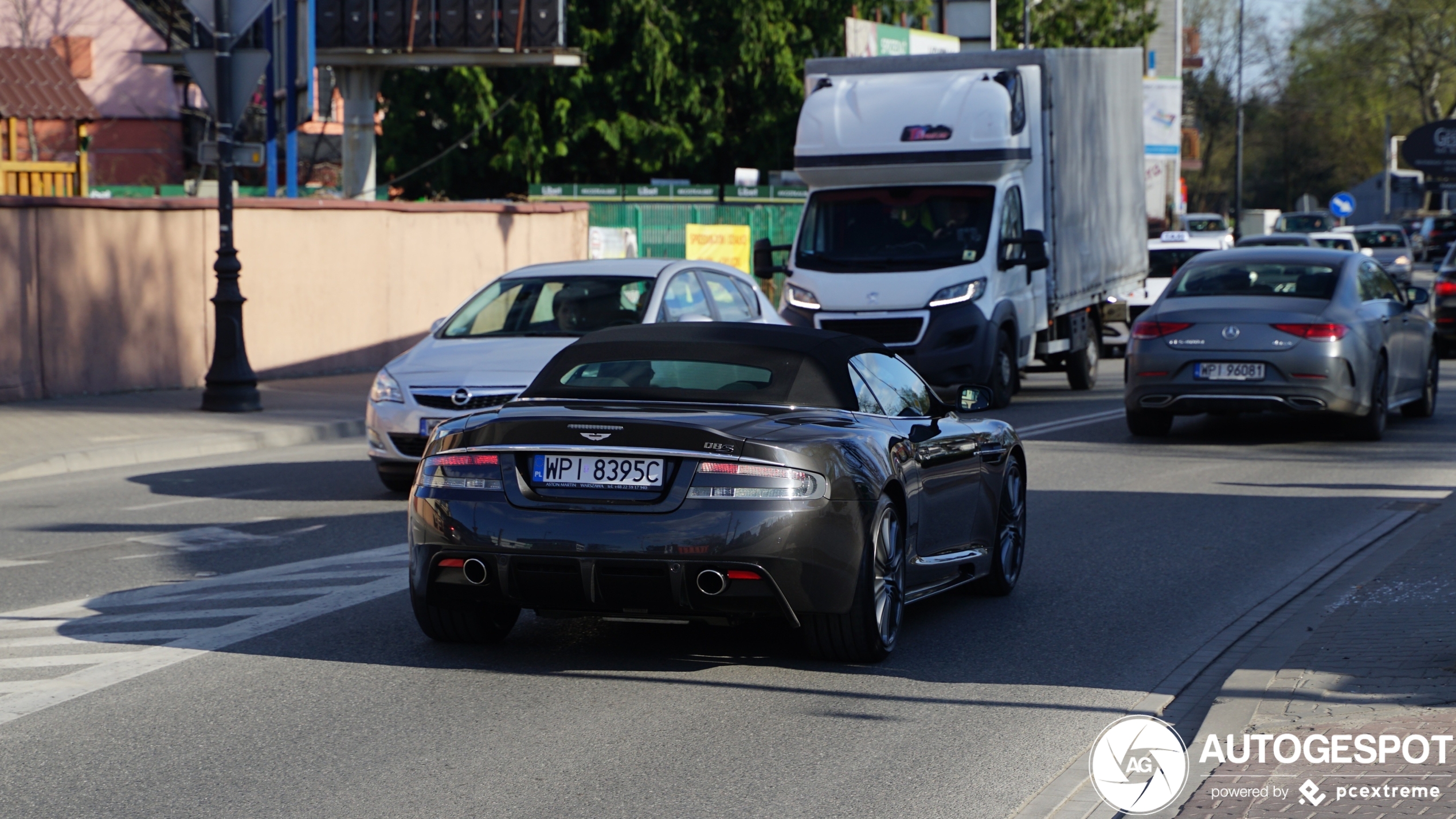 Aston Martin DBS Volante