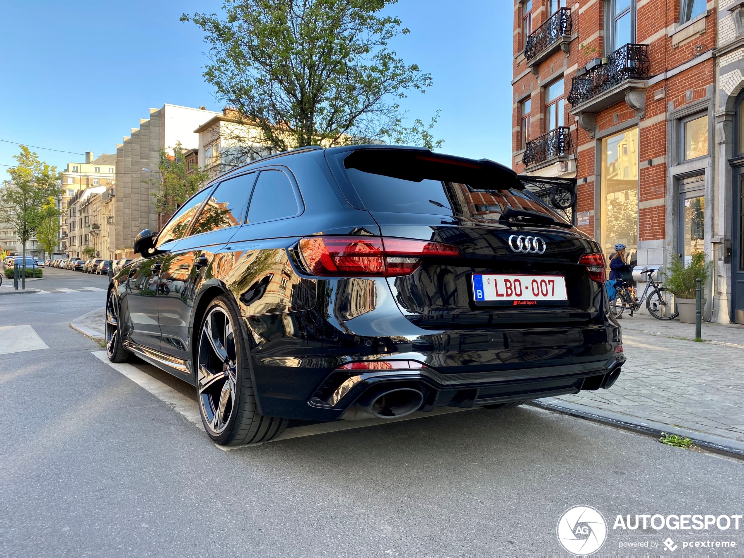 Audi RS4 Avant B9